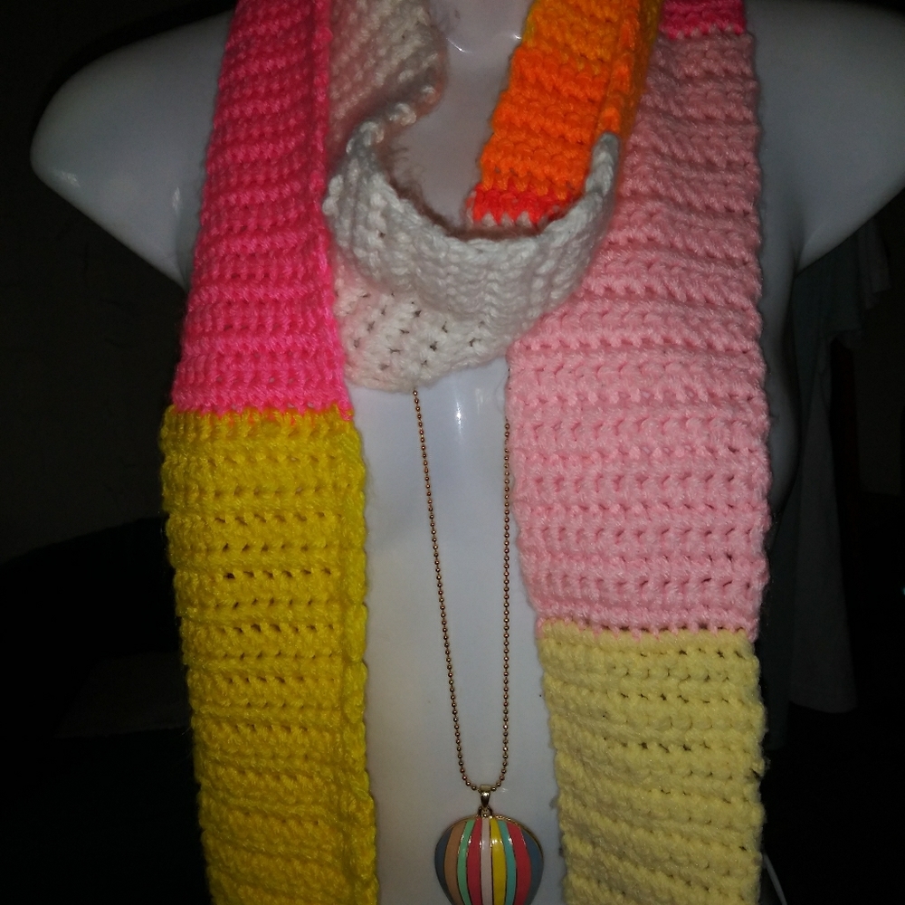 Crochet scarf